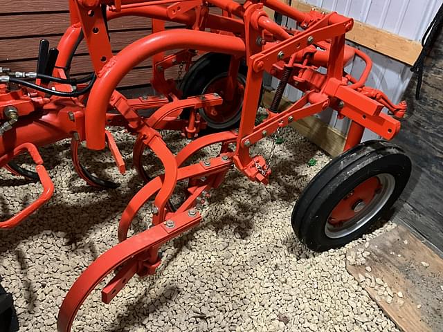 Image of Allis Chalmers G equipment image 3