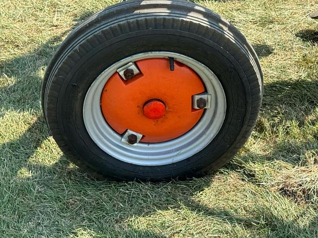 Image of Allis Chalmers G equipment image 3