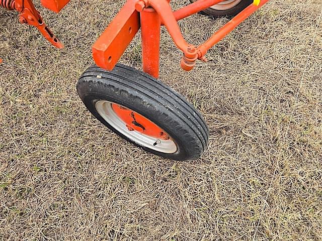 Image of Allis Chalmers G equipment image 2