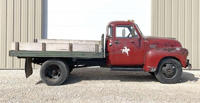 Image of Chevrolet 3800 equipment image 3