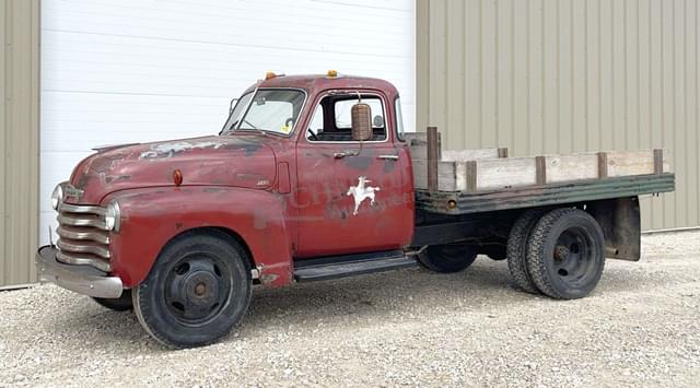 Image of Chevrolet 3800 equipment image 2