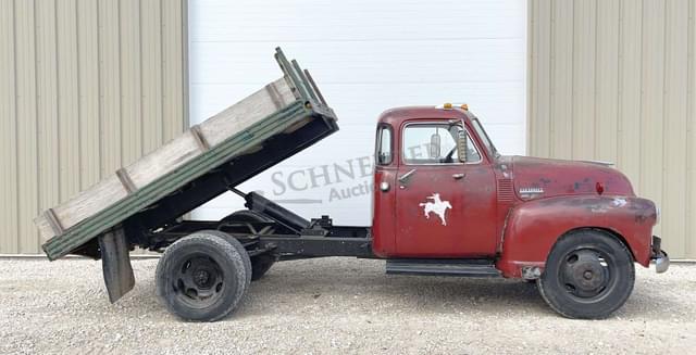 Image of Chevrolet 3800 equipment image 1