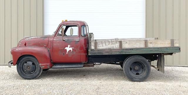 Image of Chevrolet 3800 equipment image 4