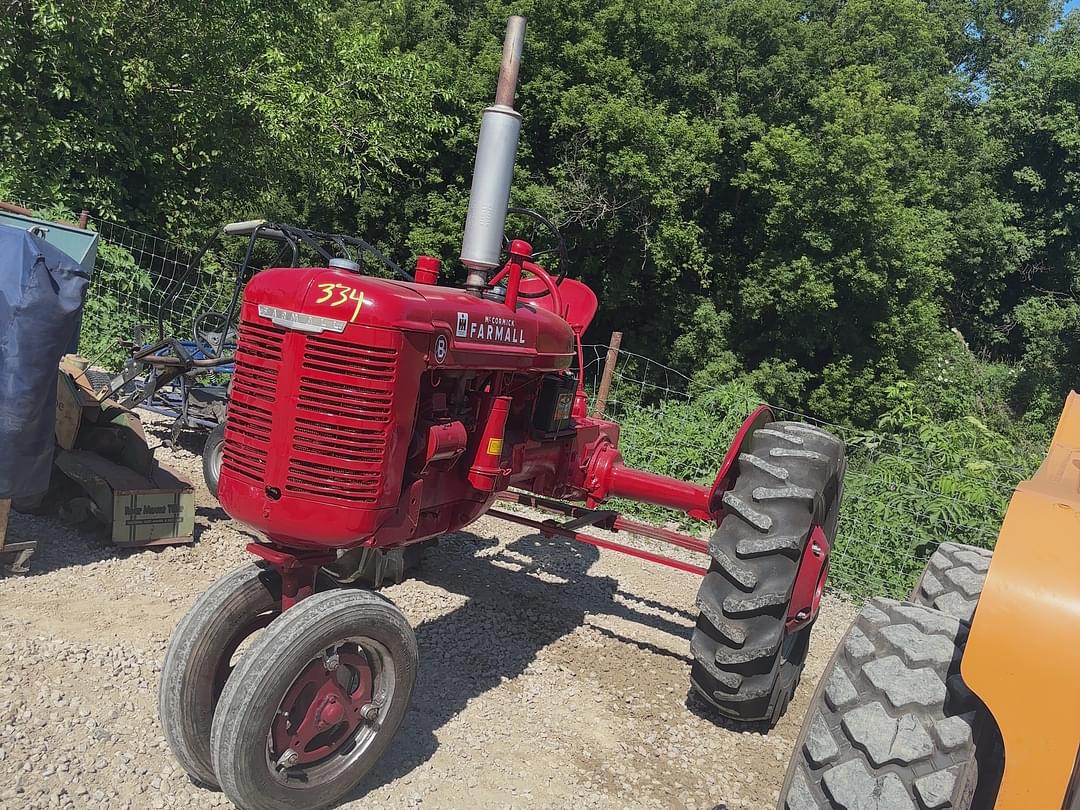 Image of Farmall B Primary image
