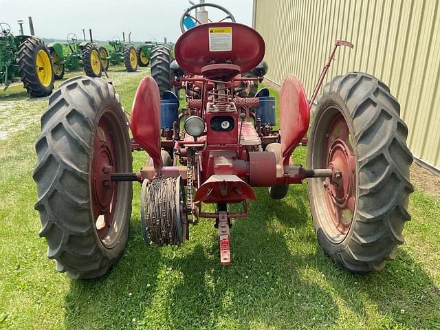 Image of Farmall C equipment image 3