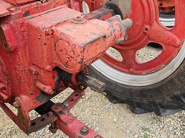 Image of Farmall C equipment image 3