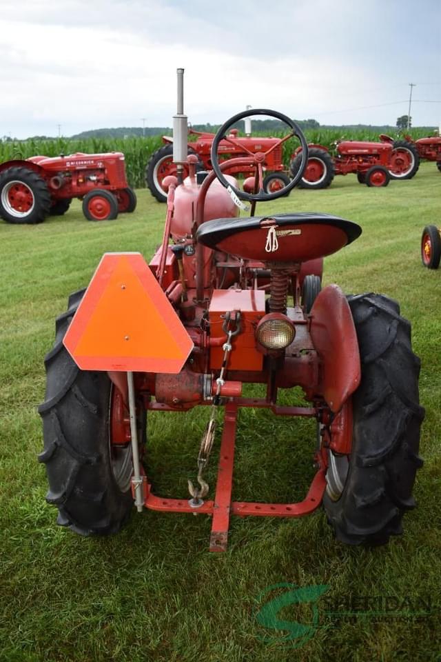 Image of Farmall Cub equipment image 2