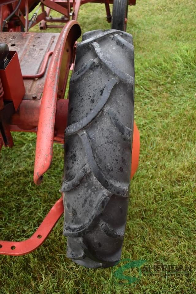 Image of Farmall Cub equipment image 4