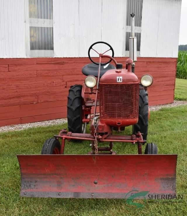 Image of Farmall Cub equipment image 1
