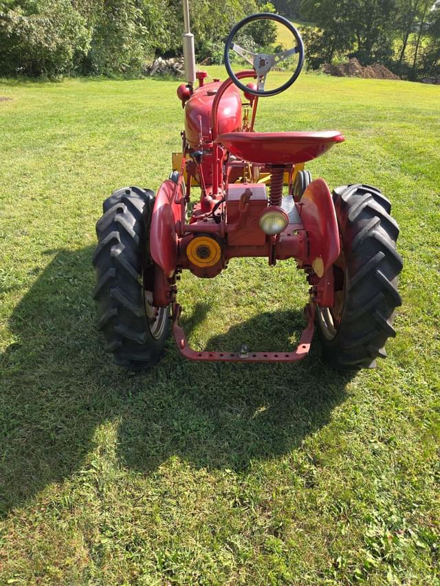 Image of Farmall Cub equipment image 3