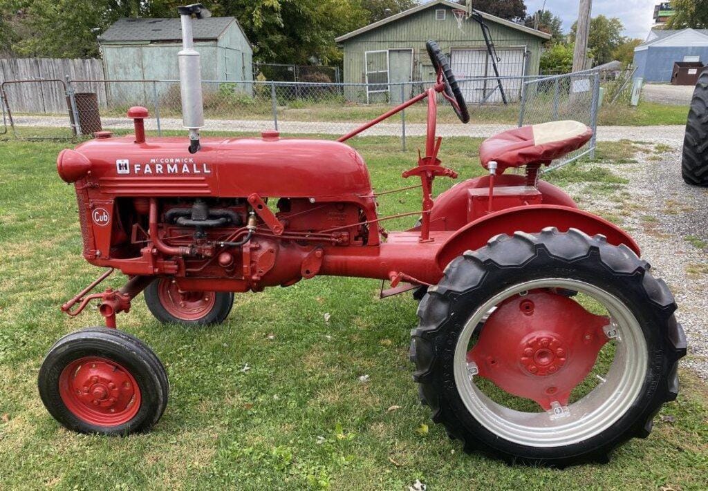 Main image Farmall Cub