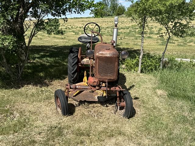 Image of Farmall Cub equipment image 2