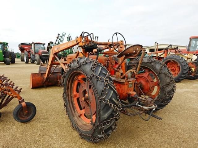 Image of Farmall H equipment image 3