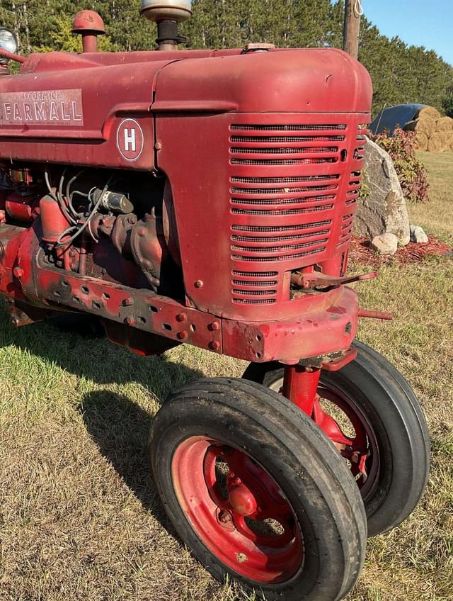 Image of Farmall H equipment image 4