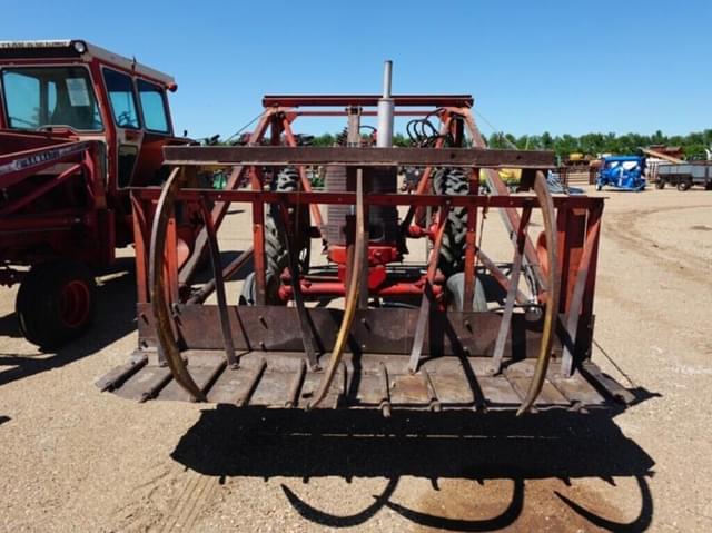 Image of Farmall M equipment image 4