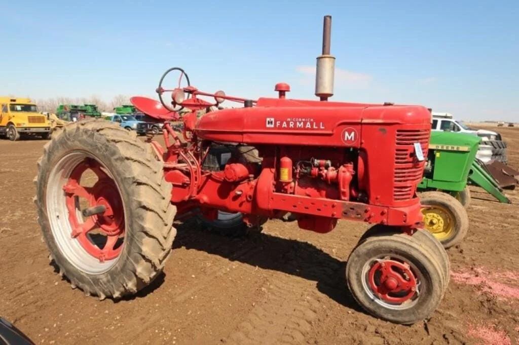 Main image Farmall M