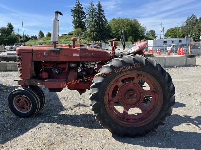 Image of Farmall M equipment image 1