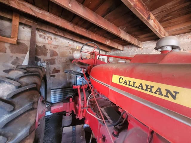 Image of Farmall M equipment image 4