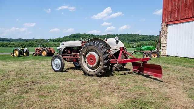 Image of Ford 9N equipment image 3