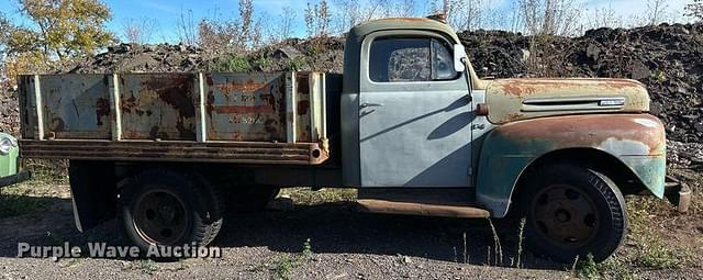 Image of Ford F4 equipment image 3