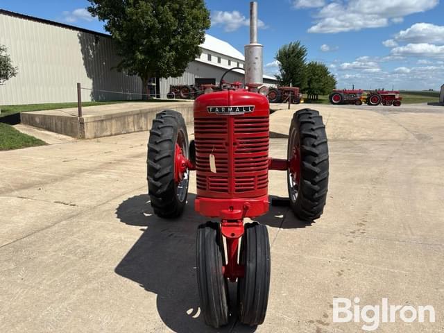 Image of Farmall M equipment image 1