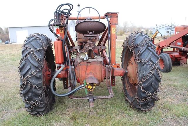 Image of International Harvester M equipment image 3