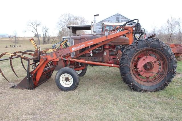 Image of International Harvester M equipment image 2