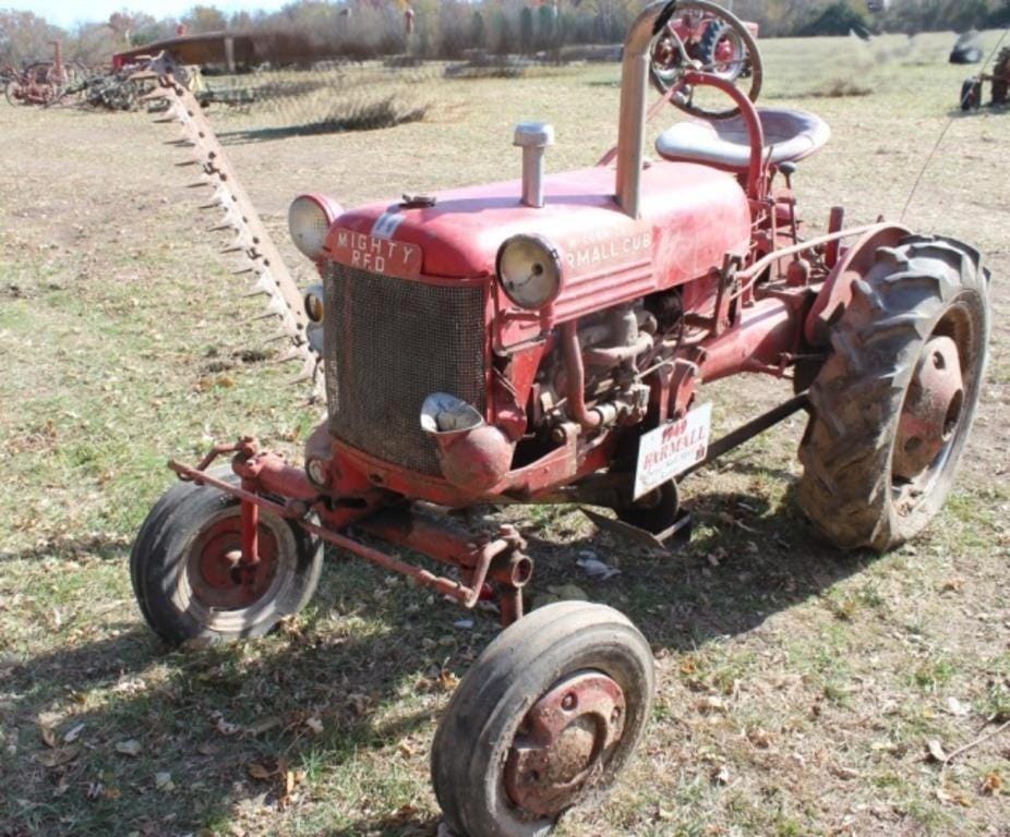 1949 Farmall Cub Equipment Image0