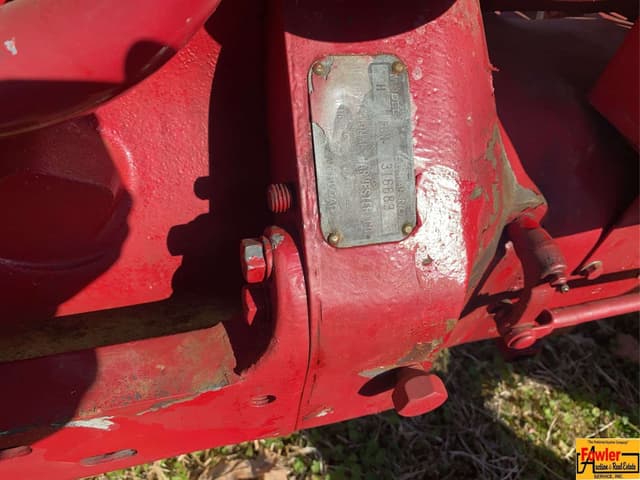 Image of Farmall H equipment image 3