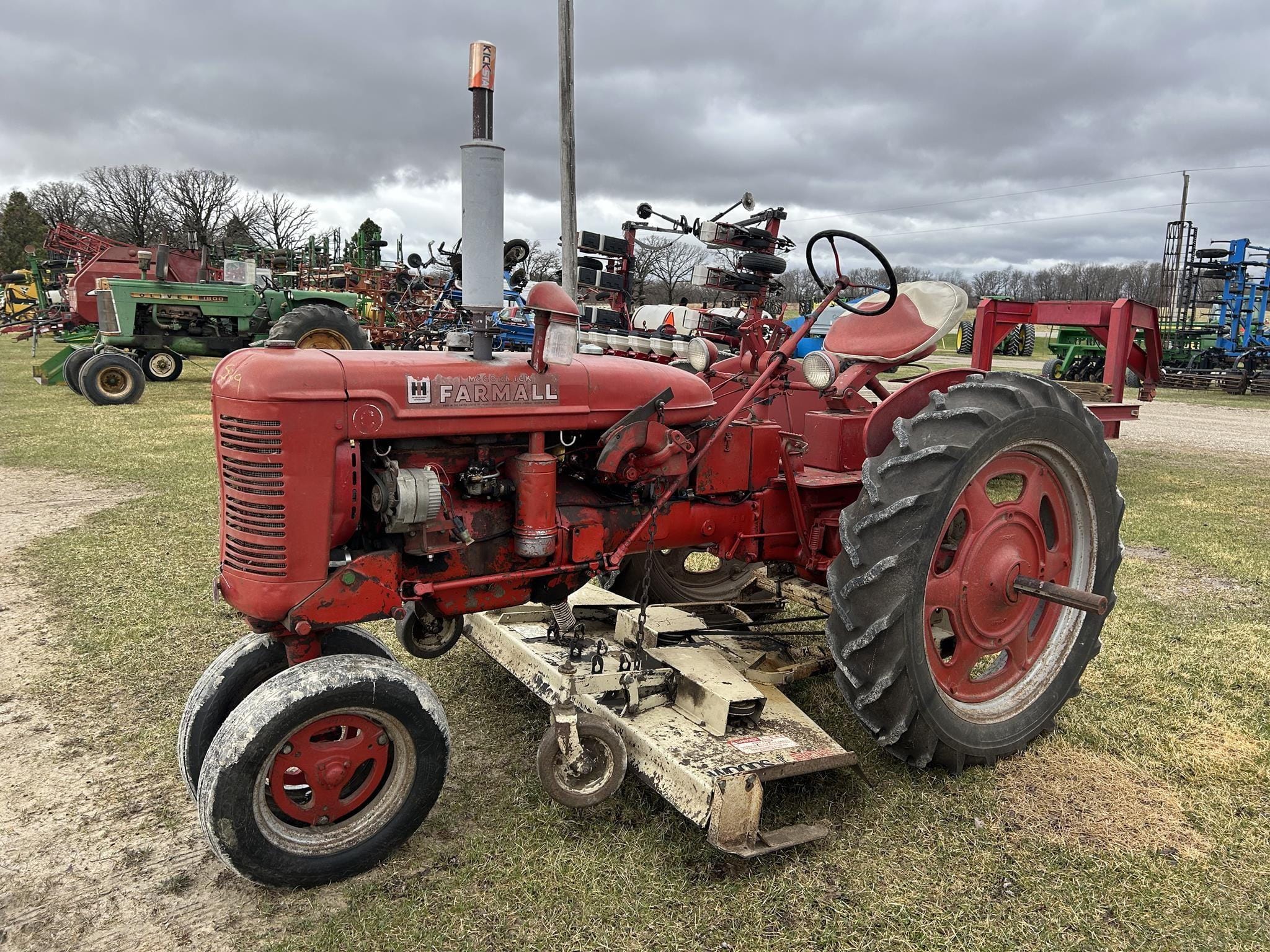 1949 Farmall C Equipment Image0
