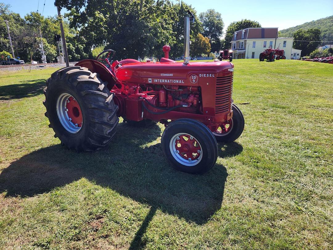 Image of International Harvester ID-9 Primary image