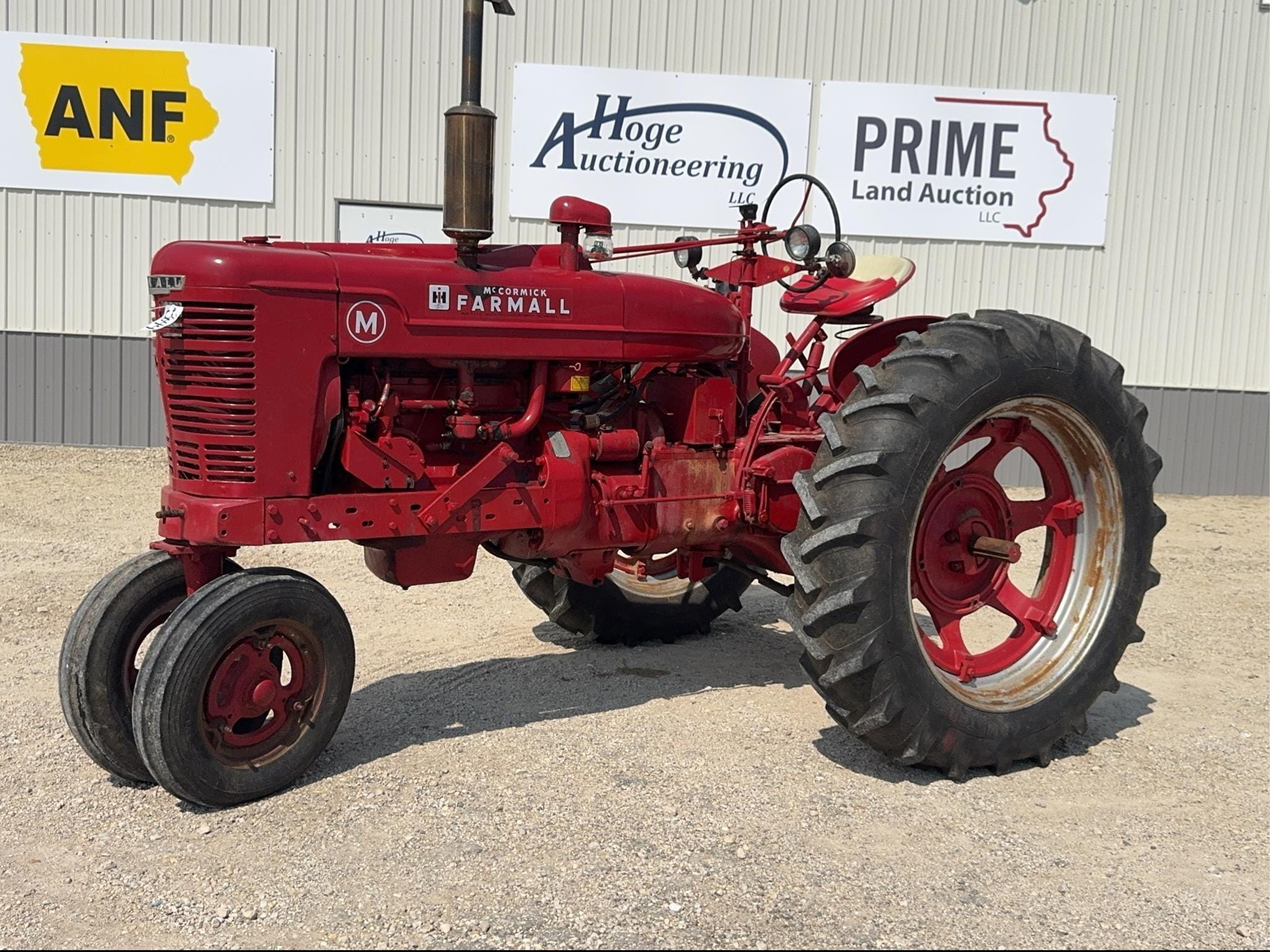 1949 Farmall M Equipment Image0
