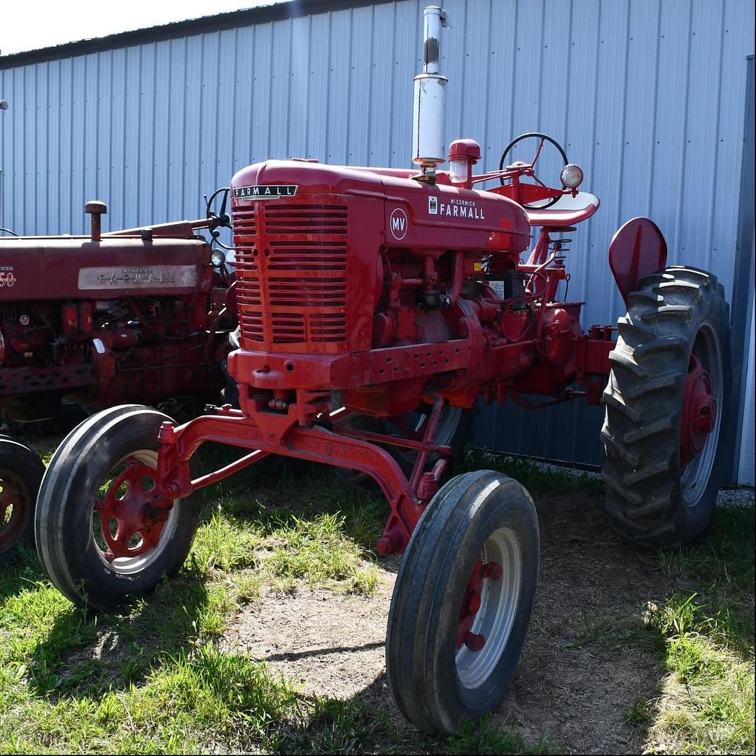 Image of Farmall MV Primary image