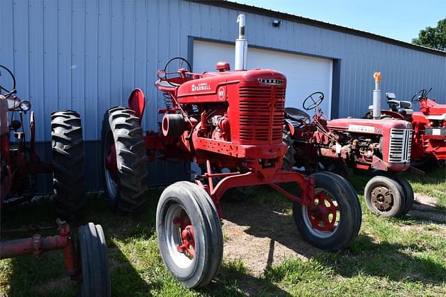 Image of Farmall MV equipment image 1