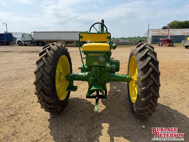 Image of John Deere A equipment image 3
