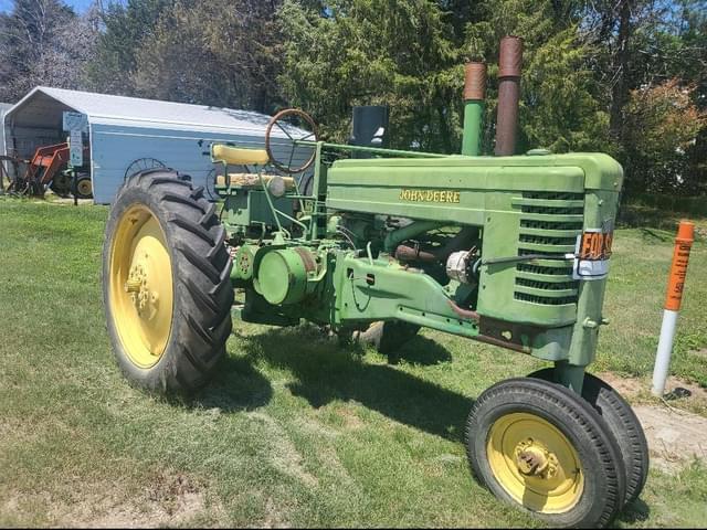 Image of John Deere A equipment image 1
