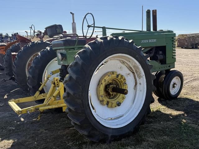 Image of John Deere A equipment image 3