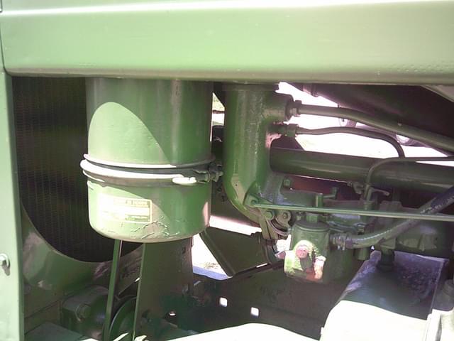 Image of John Deere A equipment image 3