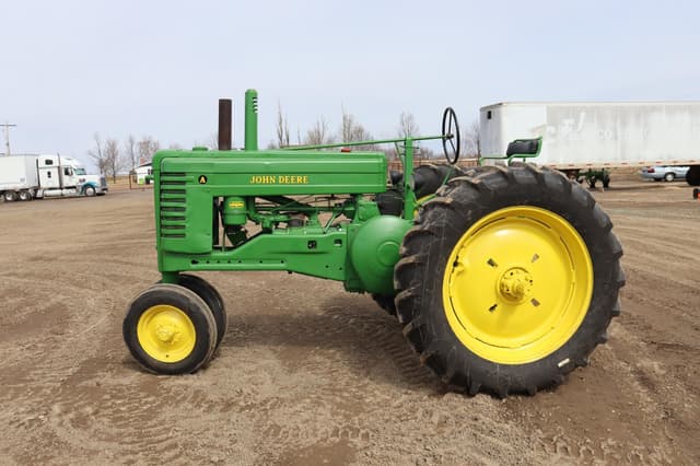 Image of John Deere A equipment image 3