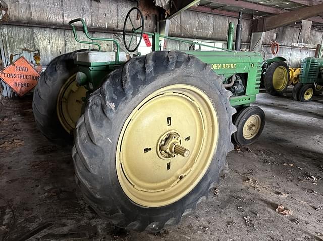 Image of John Deere B equipment image 3