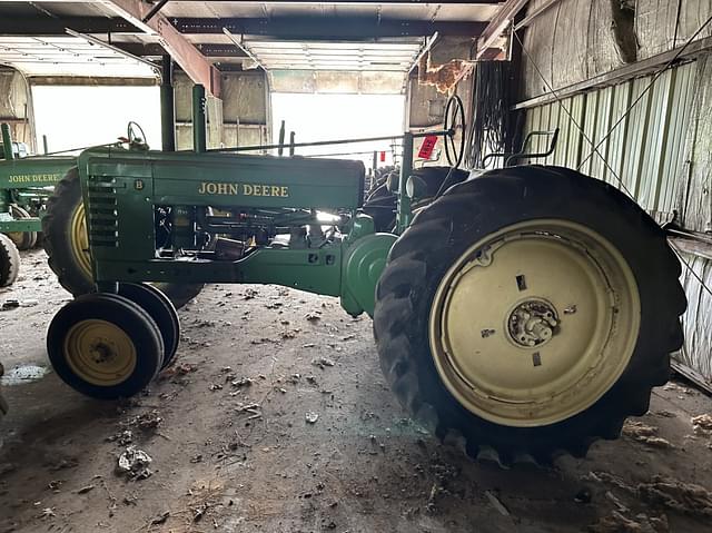 Image of John Deere B equipment image 1