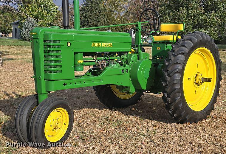 Image of John Deere B Primary image