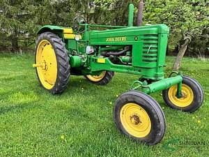 1949 John Deere BW Image