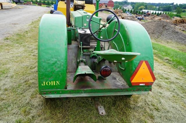 Image of John Deere D equipment image 3