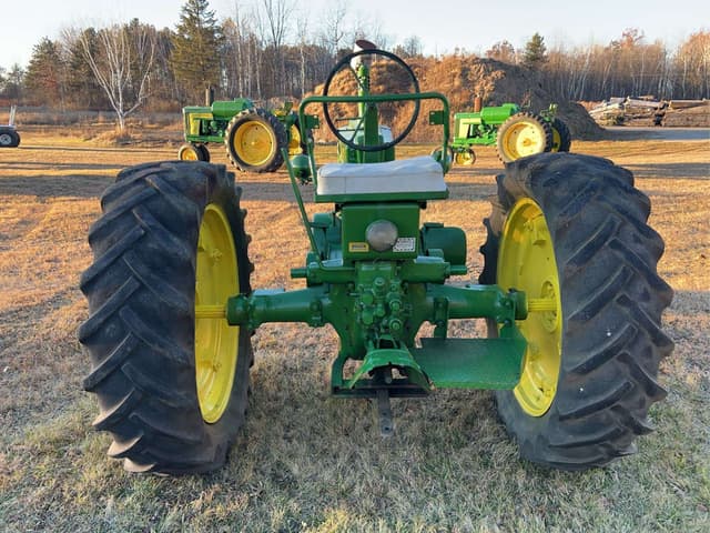 Image of John Deere B equipment image 3