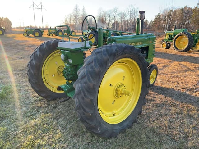Image of John Deere B equipment image 2
