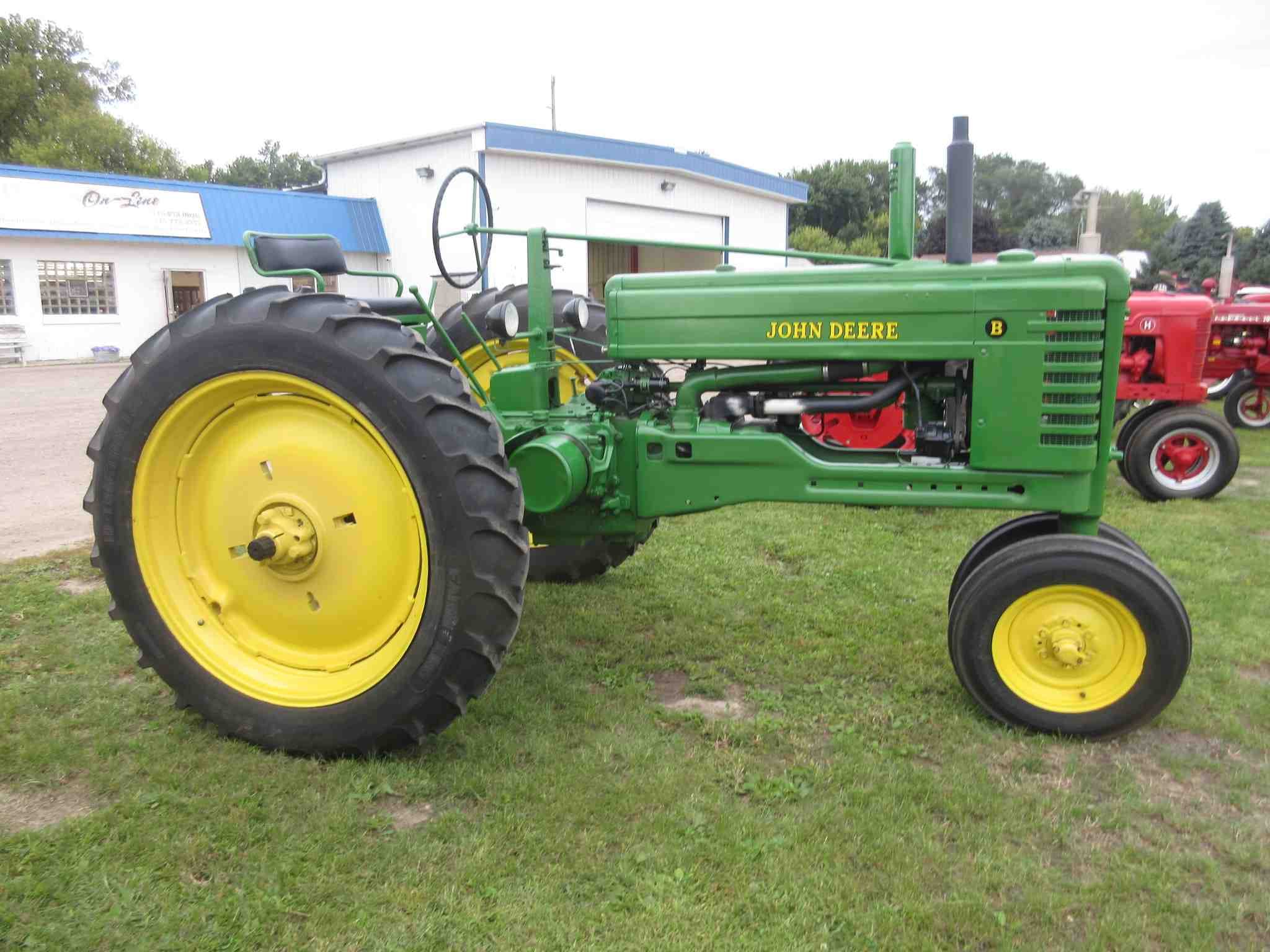 1949 John Deere B Equipment Image0
