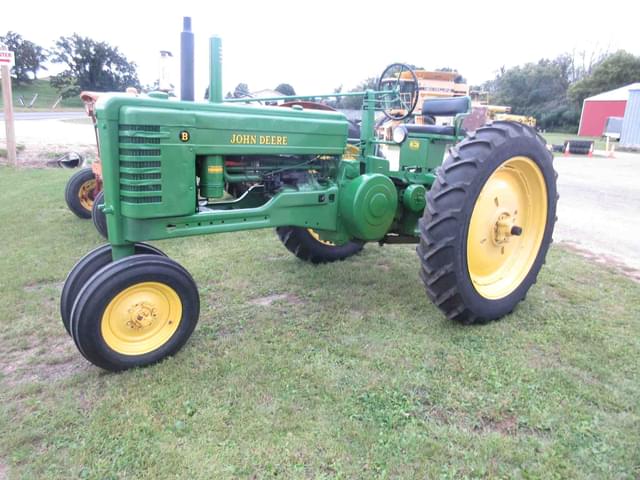 Image of John Deere B equipment image 2