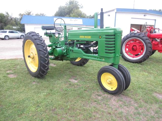 Image of John Deere B equipment image 4