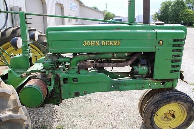 Image of John Deere B equipment image 2